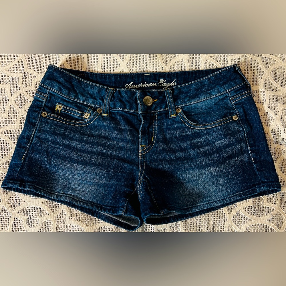 American Eagle Dark Blue Low Ride Stretch Jean Shorts Size 4